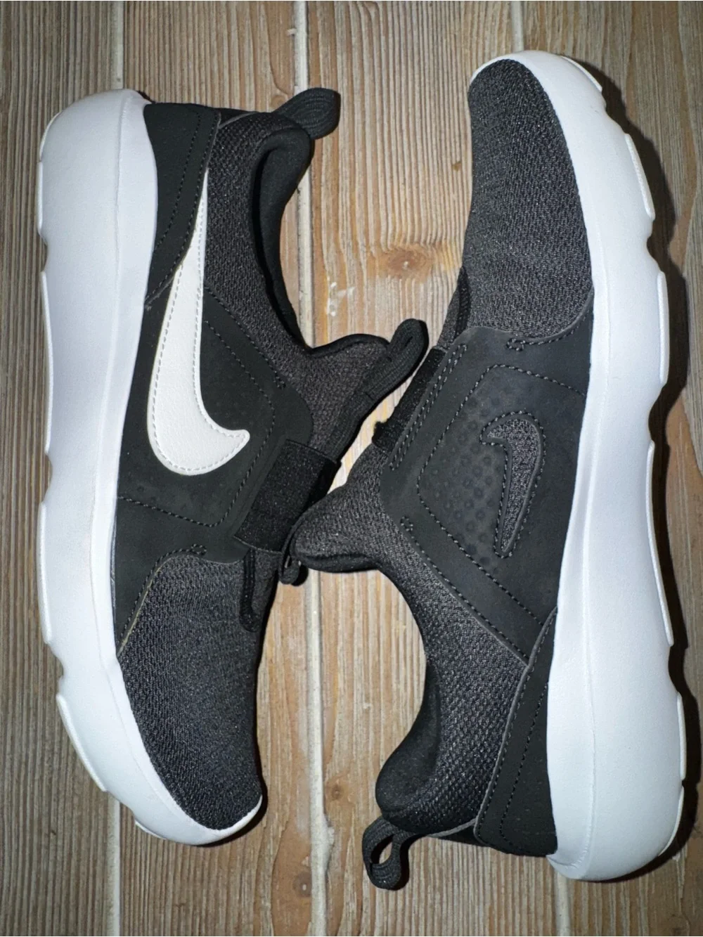 Nike Womens AD Comfort Slip-On Black & White Sneakers